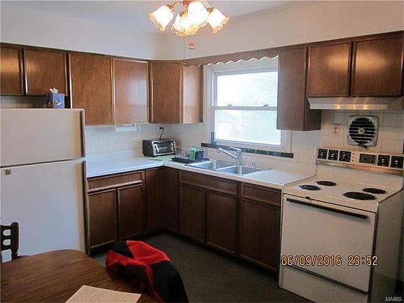 5th image of 4306 Boswell Ave