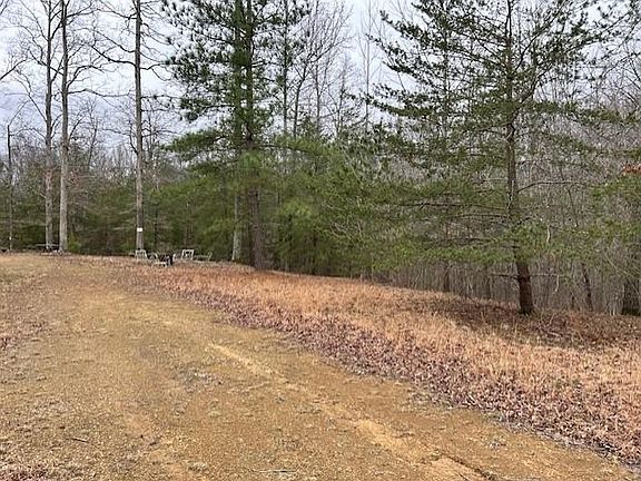 4th image of 665 Lambert Schoolhouse Rd