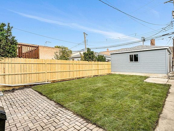 3rd image of 2925 N Elston Ave #1