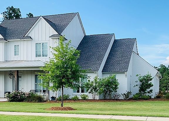 Large corner lot 