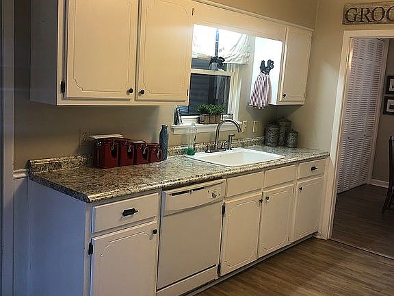 4th image of 1015 Ponderosa Ln