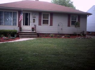 6311 Stratford Dr, Parma Heights, OH 44130