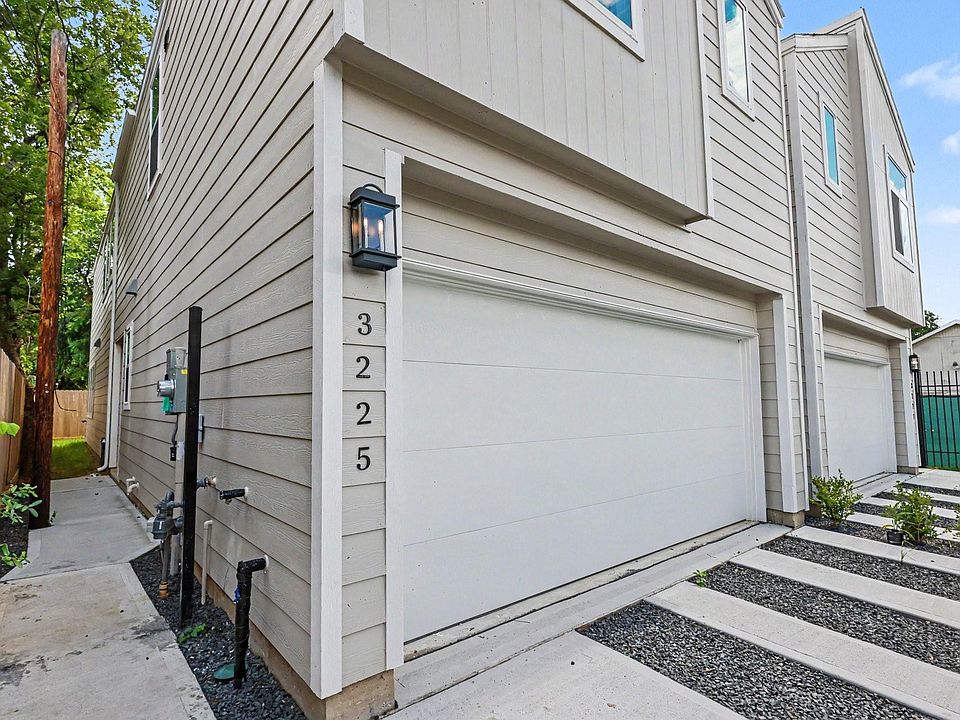 1st image of 3225 Dennis St
