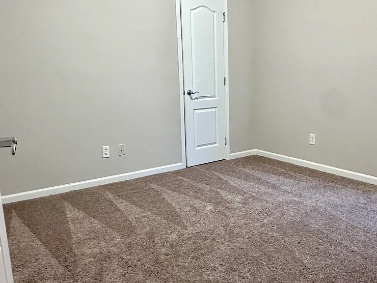 5272 Promenade Dr — Photo 16