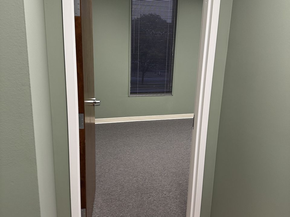 1st image of 4701 N Keystone Ave #222