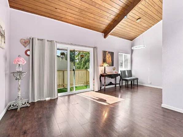 2716 Oak Rd APT 111, Walnut Creek, CA 94597