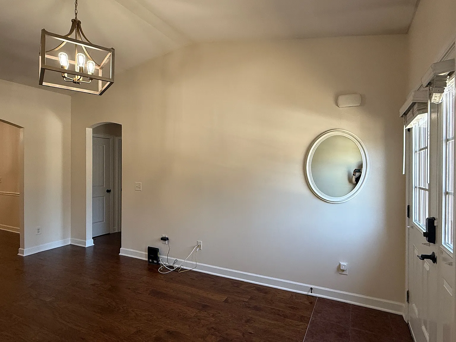 2 bed, 1050 sqft, $2,500 — Photo 4