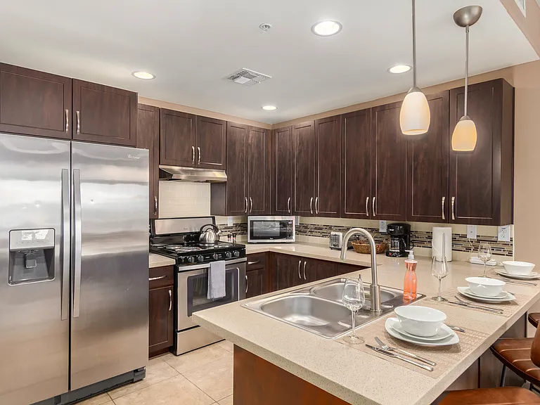 5450 E Deer Valley Dr — Photo 7