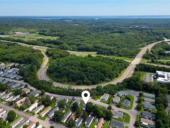 4th image of 175 Lewis Farm Rd