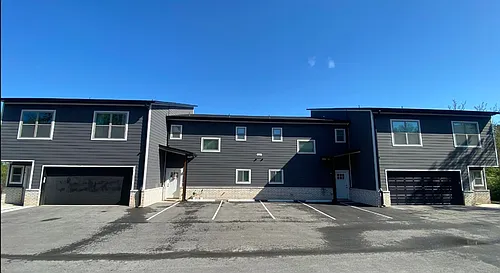 281 W Ash St #3 Photo 1