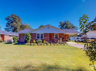205 Poole Dr, Selma, NC 27576