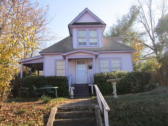 3rd image of 528 Stockton St