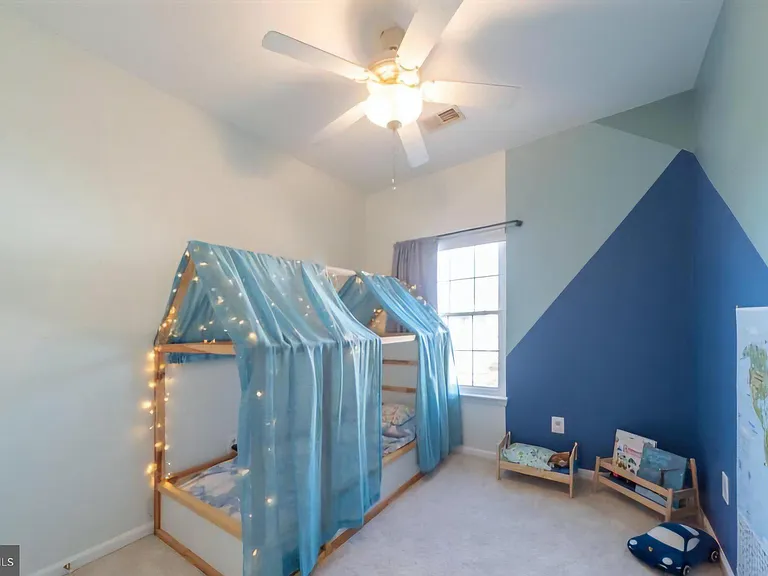 6931 Rolling Creek Way — Photo 16
