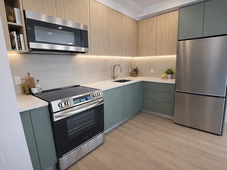 158 Lott St #557D — Photo 3