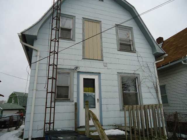 2nd image of 551 Potter St