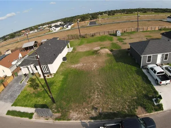 1322 Carlos Dr, Alamo, TX 78516