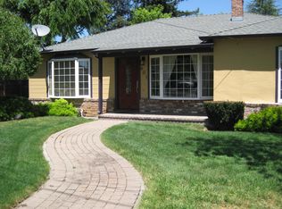 601 Arboleda Dr, Los Altos, CA 94024