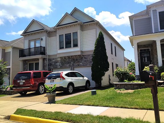 3rd image of 5653 Tower Hill Cir