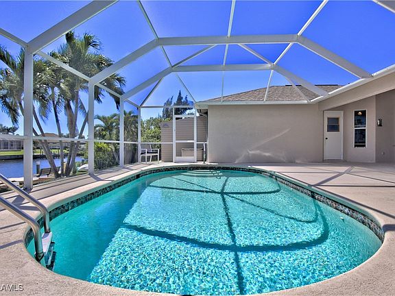 5th image of 3419 SW 28th Ave