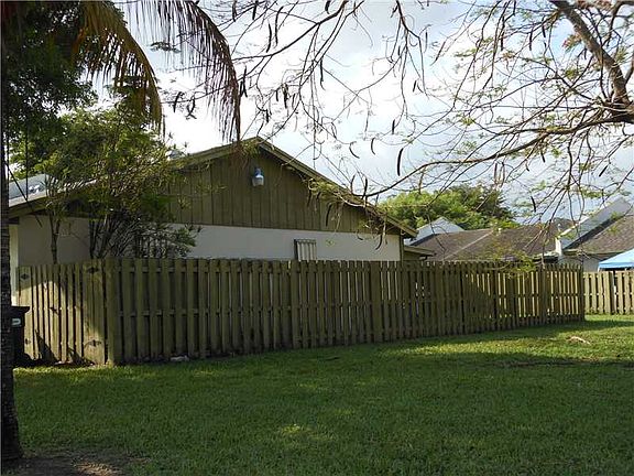 4th image of 12412 SW 113th Ln #12022