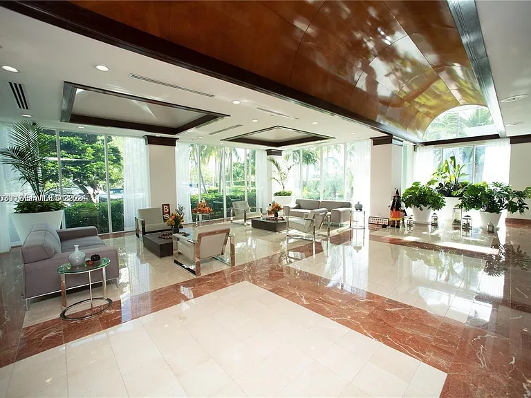 16400 Collins Ave #9 — Photo 27