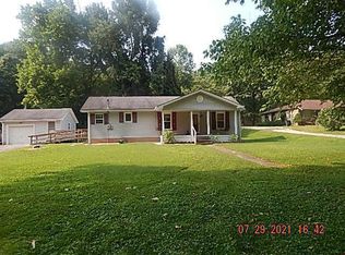 808 S Willow Dr, Morehead, KY 40351