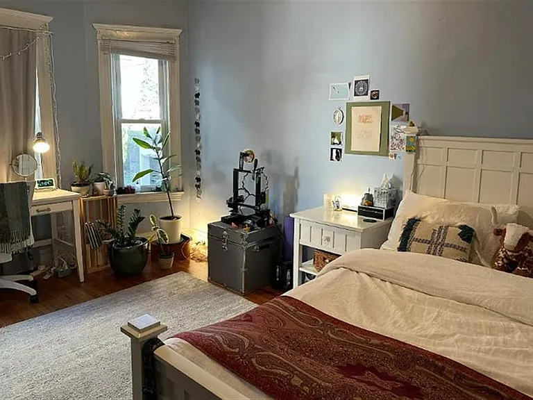 187 College Ave #1 — Photo 5