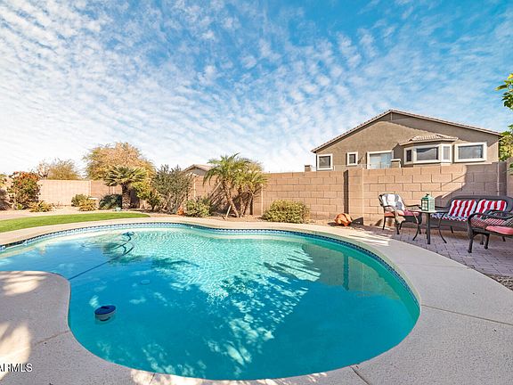 2nd image of 5613 N LAGUNA Court