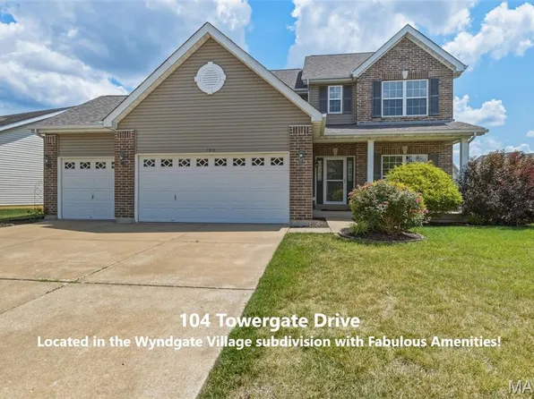 104 Towergate Dr, Lake Saint Louis, MO 63367