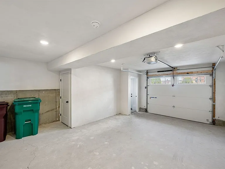 32 Union St #32 — Photo 41