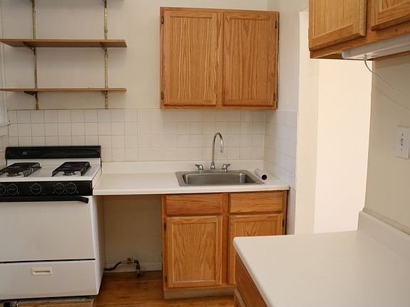 2nd image of 1364 W Estes Ave APT 1S