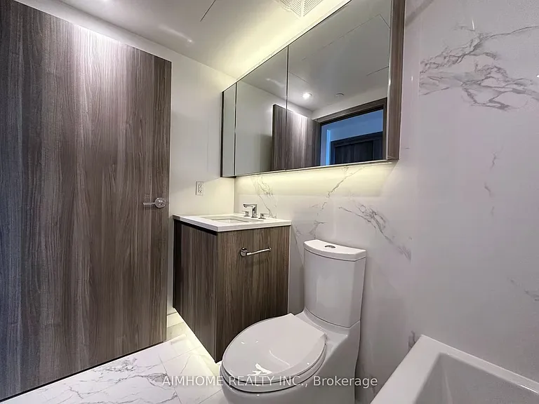 27 McMahon Dr #1705 — Photo 16