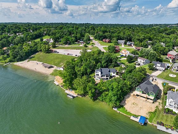 4th image of 1525 Lakeview Dr