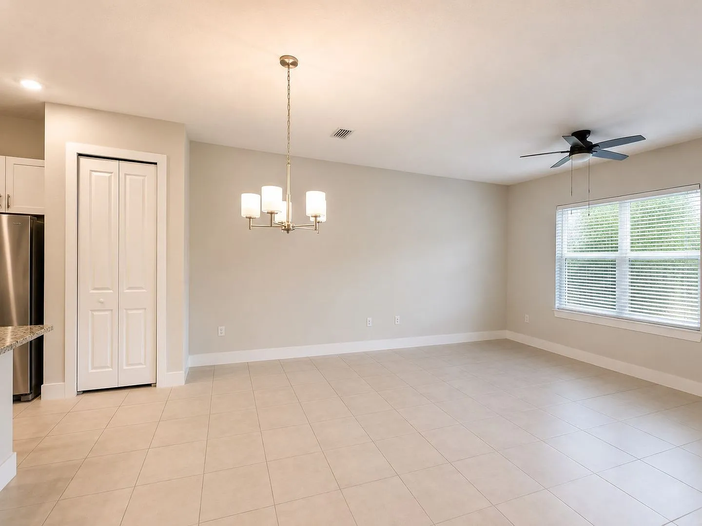 3 BR, 2.5 Bath Townhome in Oviedo — Photo 4
