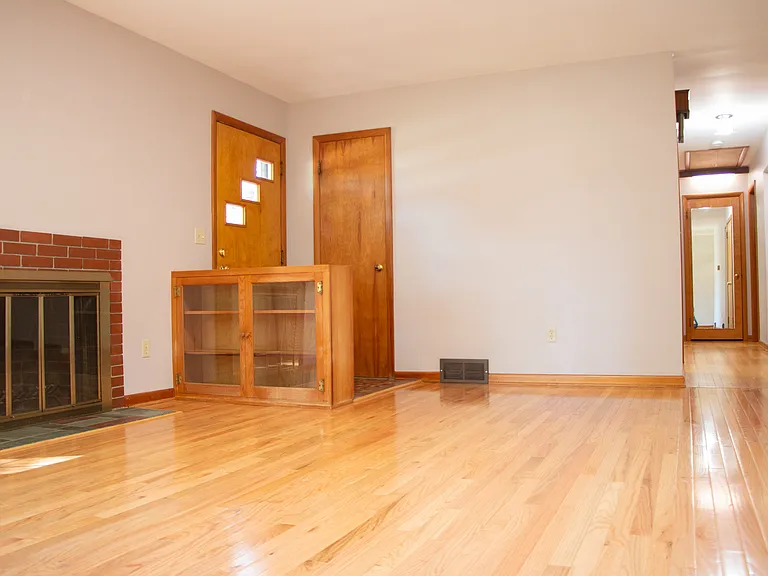 216 N Church St — Photo 12