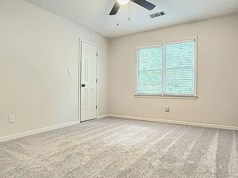 11165 Wilshire Chase Dr — Photo 28