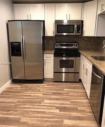 3rd image of 1820 N Lauderdale Ave APT 3118