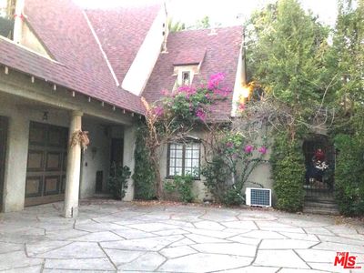 5268 Los Feliz Blvd, Los Angeles, CA, 90027