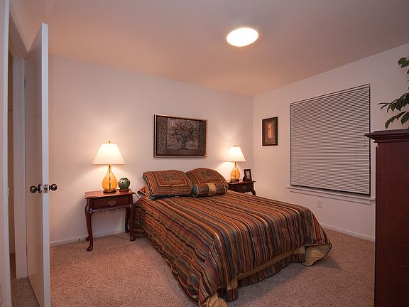 AS 1 BR Bedroom