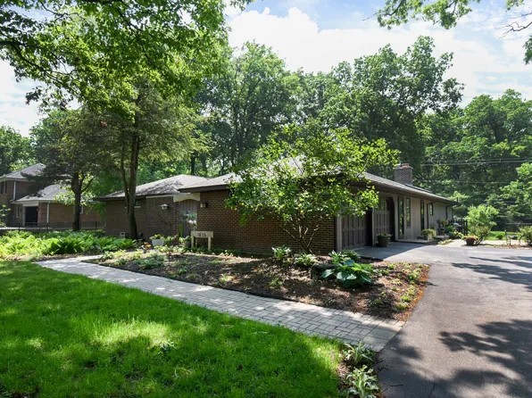1035 Crescent Blvd, Glen Ellyn, IL 60137