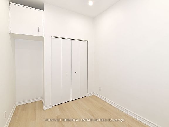 3rd image of 171 King St E #2