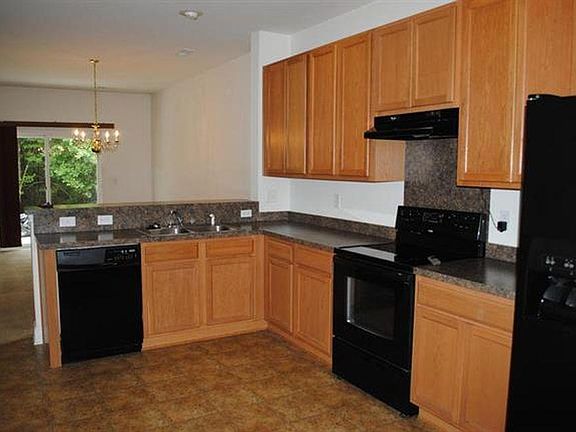 4th image of 5150 Trump St Unit 1604