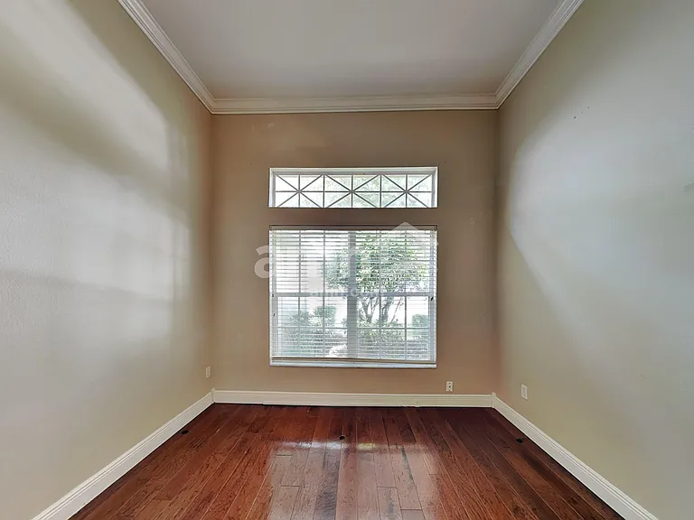 883 Moonluster Dr — Photo 10