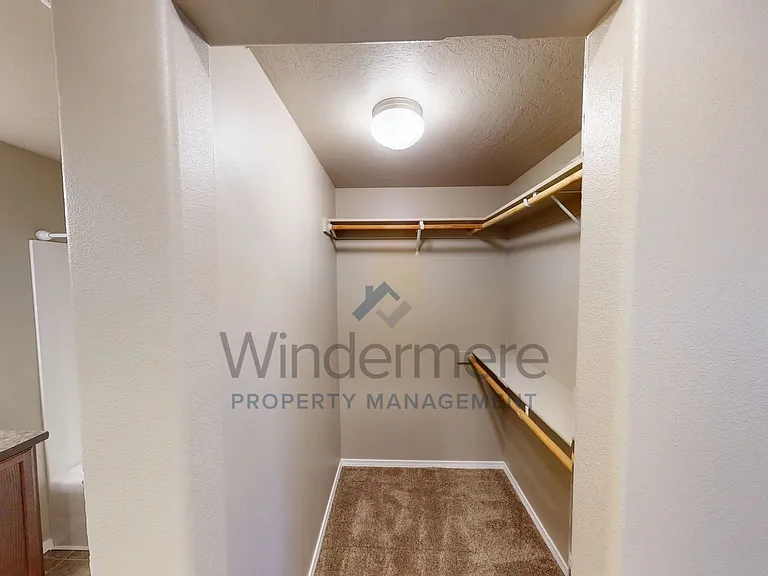 1215 SW Settlement St — Photo 11