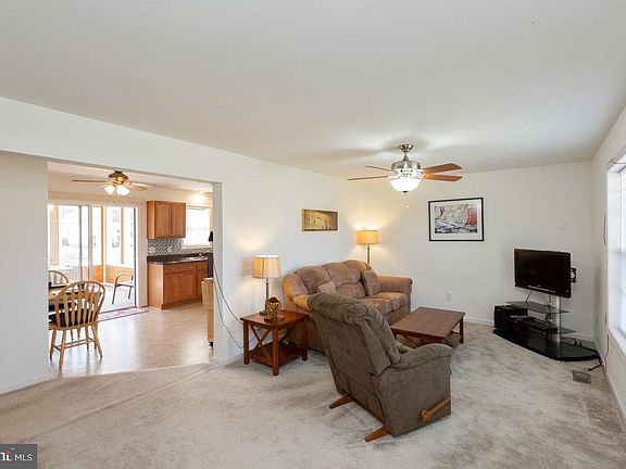 4th image of 97 Cabin Point Dr