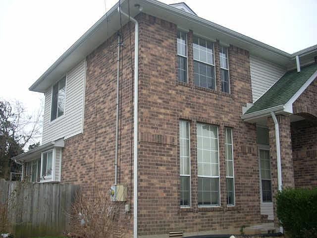 2nd image of 910 Jana Dr