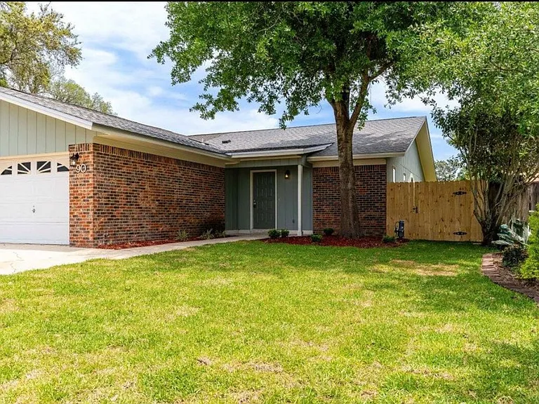 90 Catamaran Ln — Photo 1