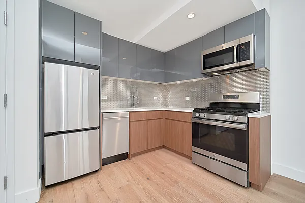 Rented by Living New York | media 3