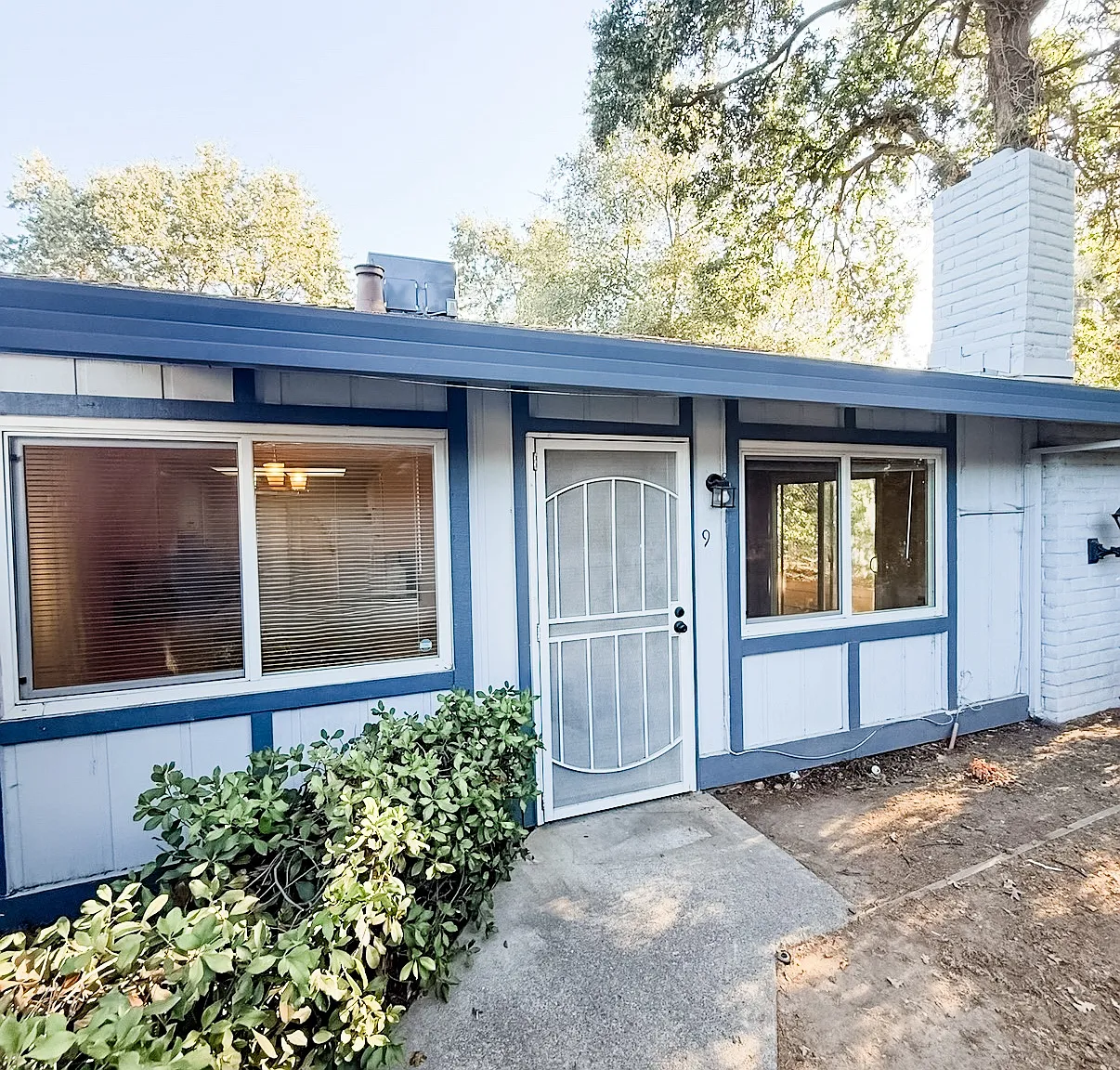 2 bed, 900 sqft, $1,750 — Photo 1