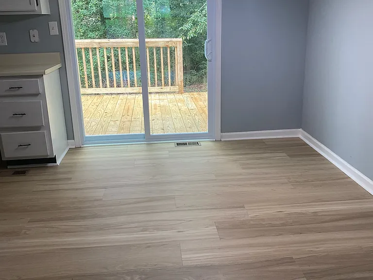 2191 Cedar Creek Ln — Photo 3